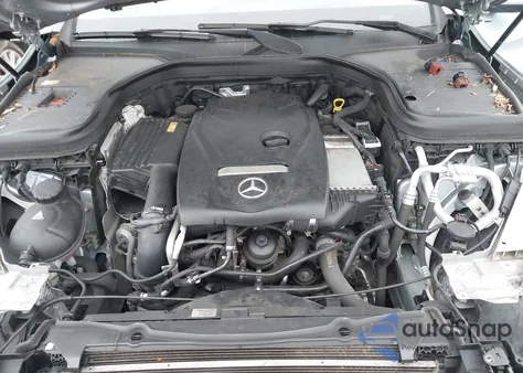 2016 Mercedes-Benz Glc 300 4Matic from USA, damaged, VIN WDC0G4KB4GF036647